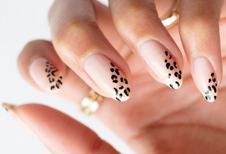 diseño de uñas leopardo
