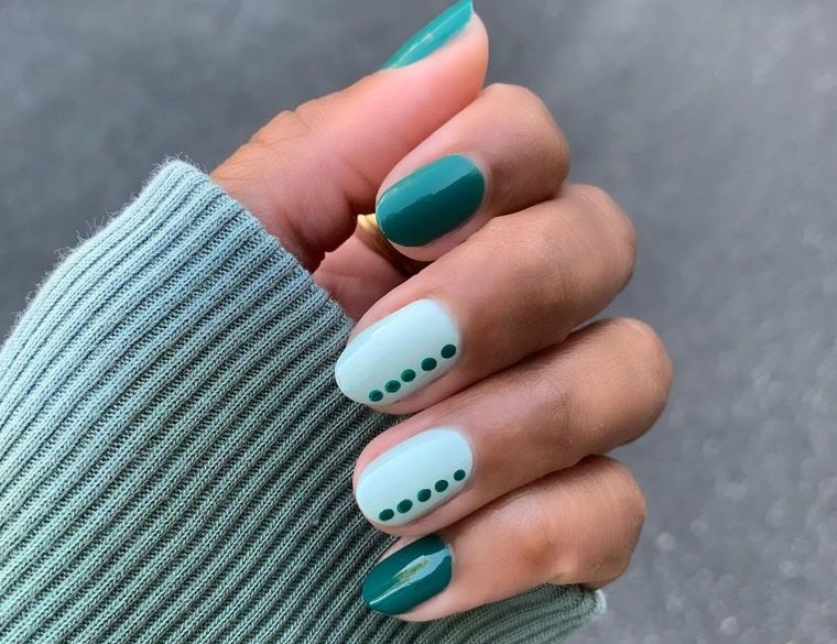 ideas diseños de uñas verde azul