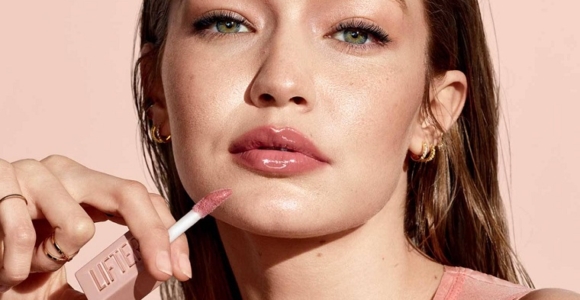 maquillaje-natural-brillo-labios