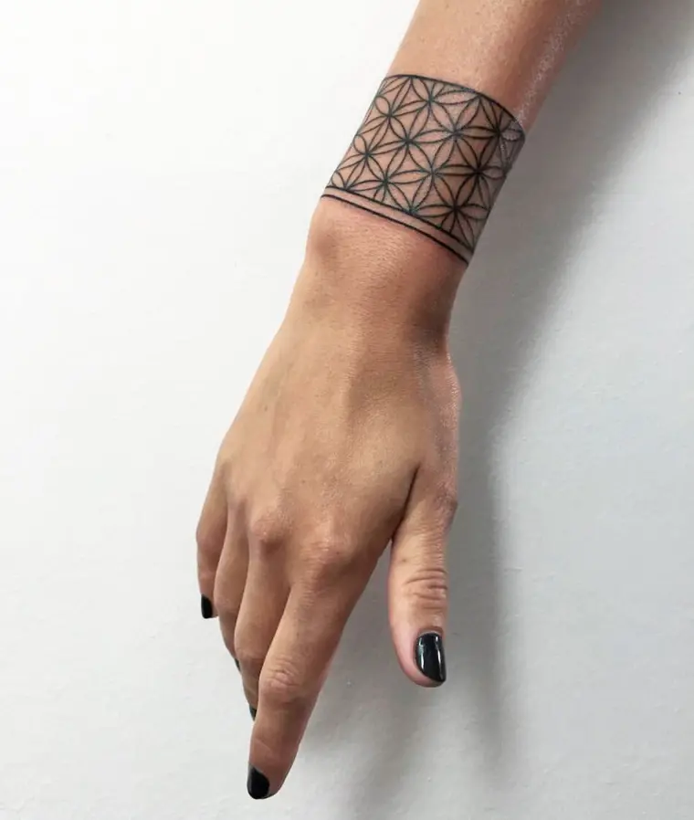 brazalete-mano-tatuaje-original-ideas