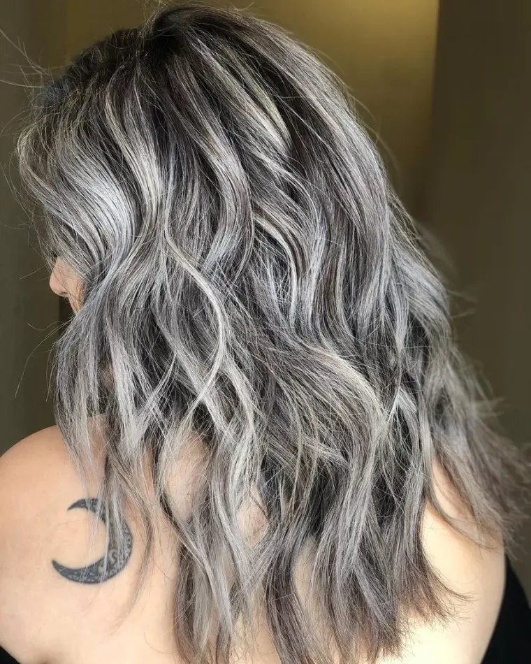 pelo-largo-mujer-gris-ideas