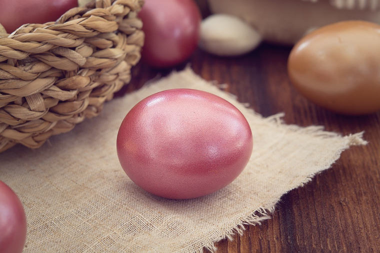 huevo bonito metalico rosa
