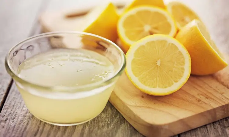 não misture água sanitária com suco de limão