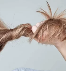 Peinados que usas constantemente y que posiblemente no sabes que perjudican la salud de tu cabello