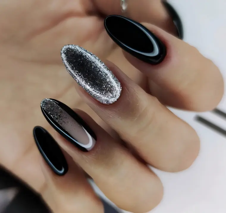 Nails 2022 tendências clássicas de cor preta para manicure