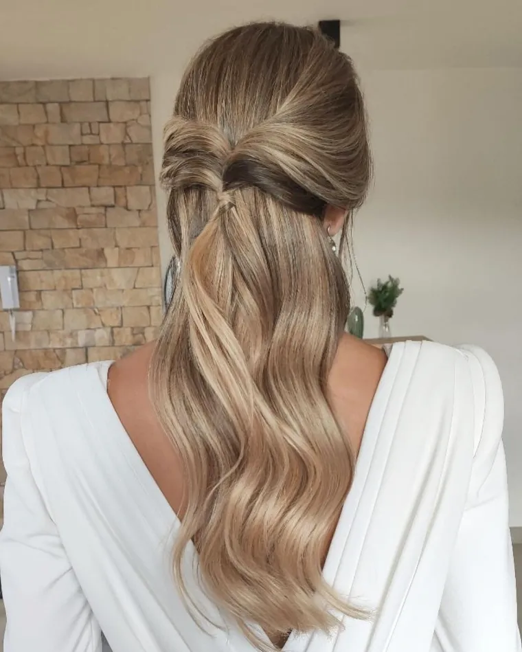 Peinados de invitadas: Los peinados más BONITOS para lucir en la boda de tu mejor amiga