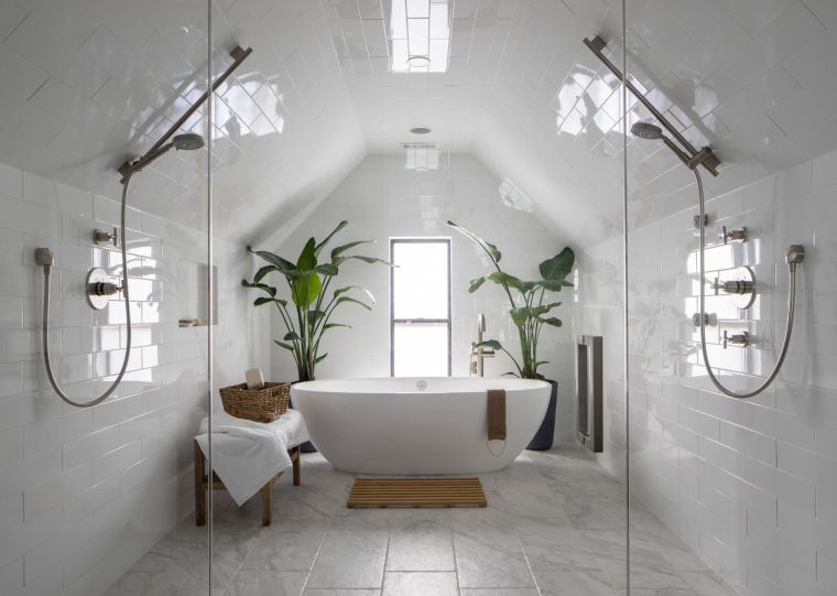 tendencias de baños 2022 baño moderno amplio estilo