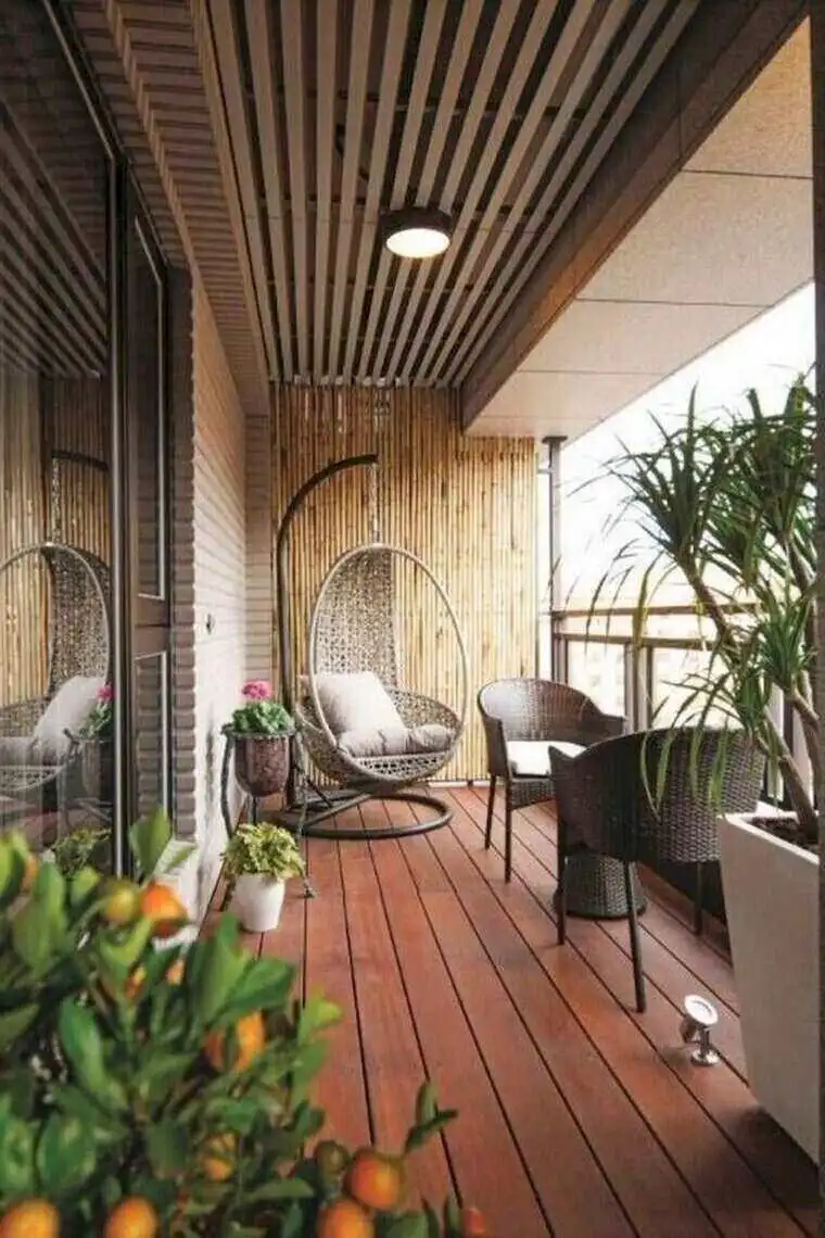 Balcon con colgantes