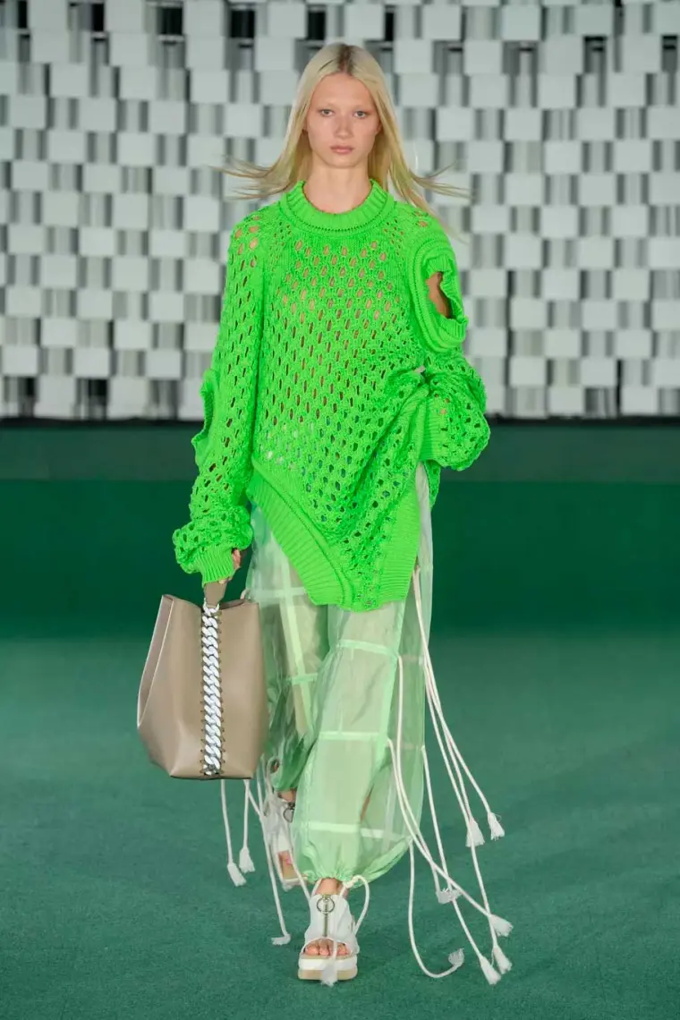 Stella McCartney estilo ropa ganchillo crochet colores llamativos