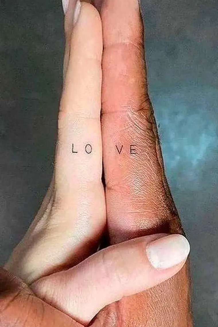 amor tatuaje pequeño compartido