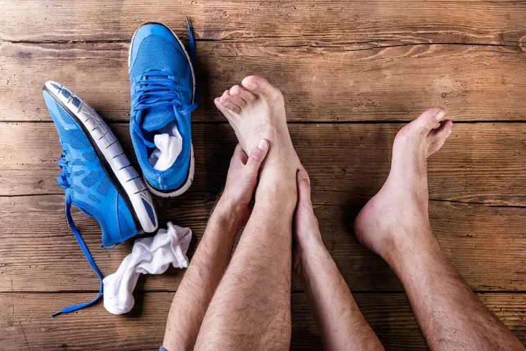 cambiar zapato calcetines diariamente ayuda prevenir olor a humedad