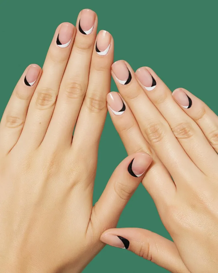 manicure preto e branco