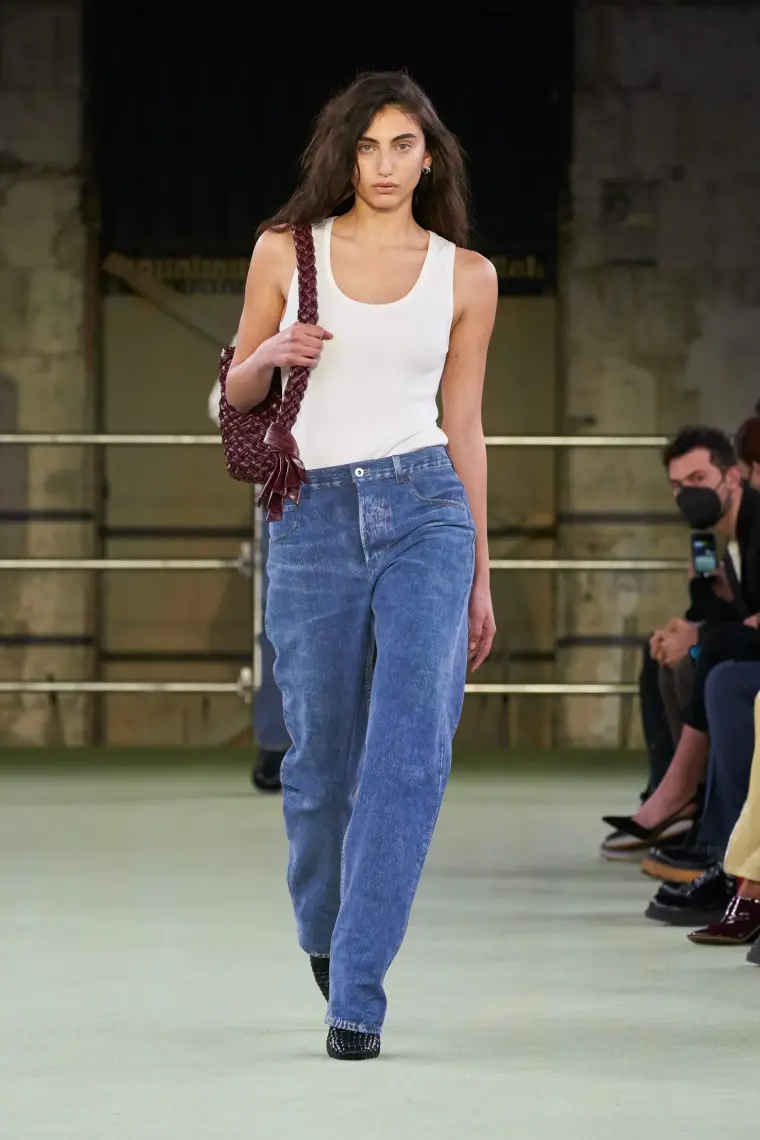 un diseño de bottega veneta otoño 2022