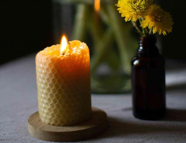 velas de cera de abeja para purificar el aire