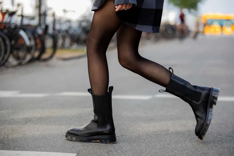 que tipo de boras poner con vestido ideas de botas Chelsea invierno 2023
