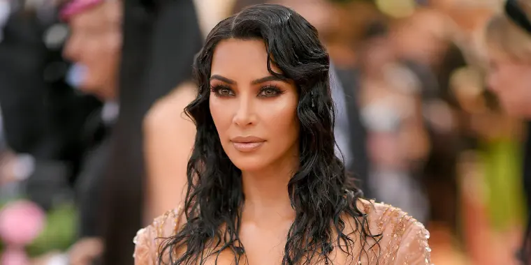 Kim Kardashian confía en los trucos de belleza de su estilista