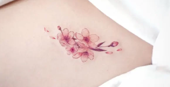 tatuaje cerezo japones 2023