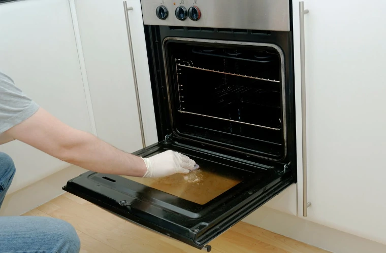 como limpar vidro do forno