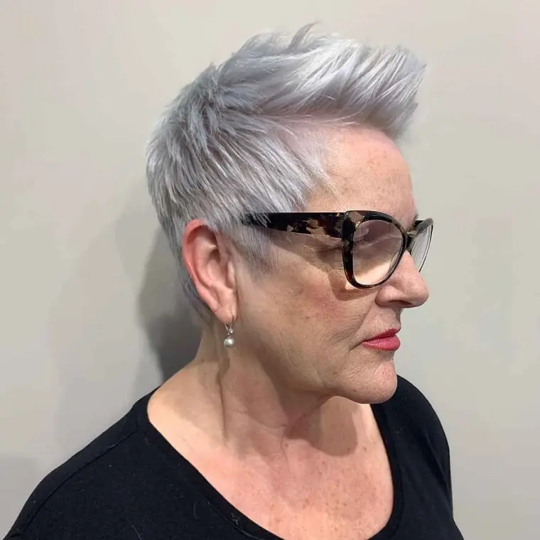corte de cabelo para mulheres com mais de 70 estilo