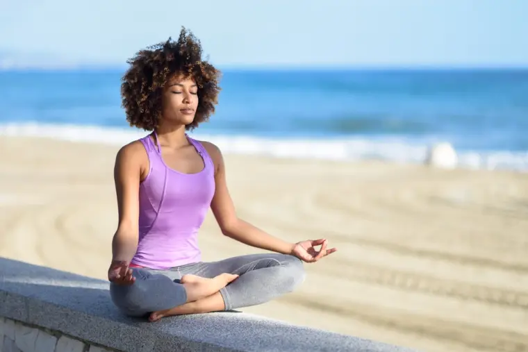 os benefícios do yoga melhoram a conexão com tudo que nos rodeia