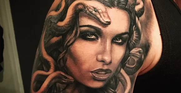 tatuaje de medusa