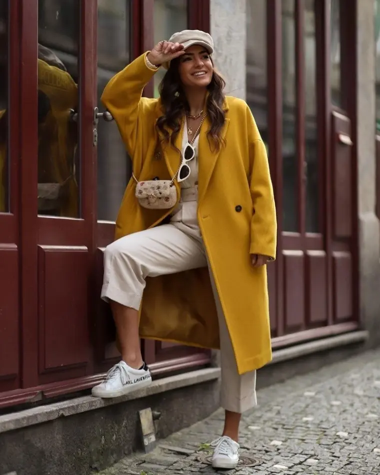 abrigo amarillo ideas estilo moda