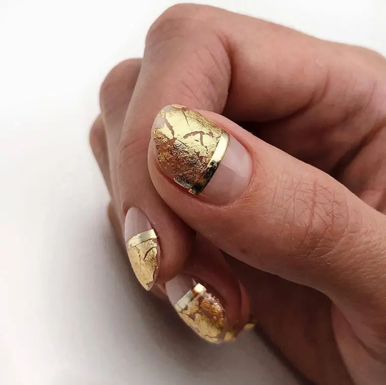 interpretaacion original manicura francesa