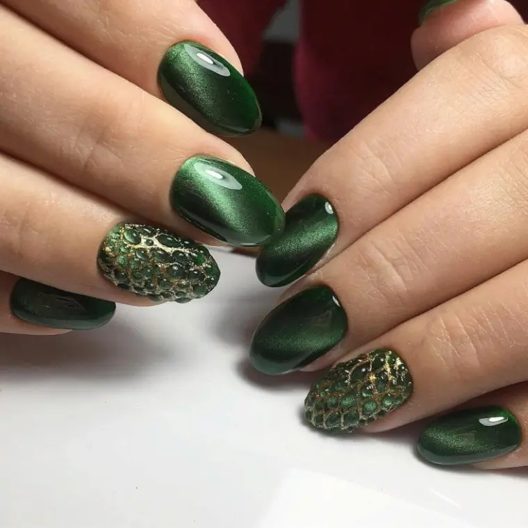manicura de moda otoño color verde